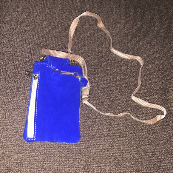 Frida Kahlo Mini Crossbody - Picture 2 of 2